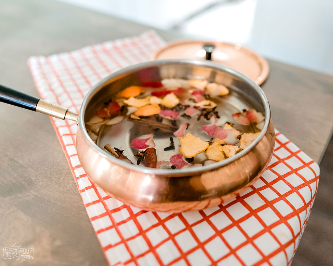 Learn simple recipes for a simmer pot that will make your home smell amazing for any season.