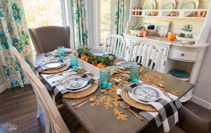 Cozy & Natural Thanksgiving Table Setting